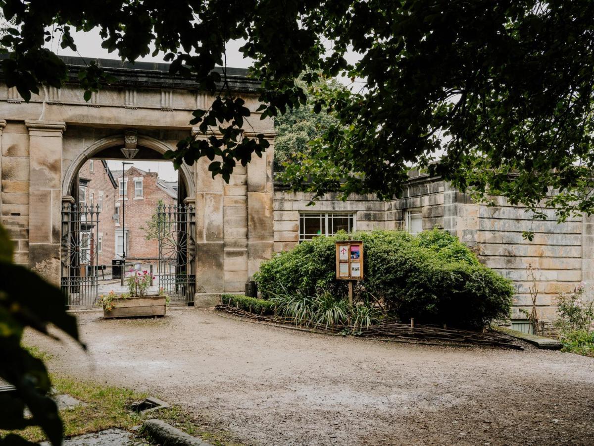 Вилла Beautiful Grade II Listed Gatehouse In Great Location Шефилд Экстерьер фото